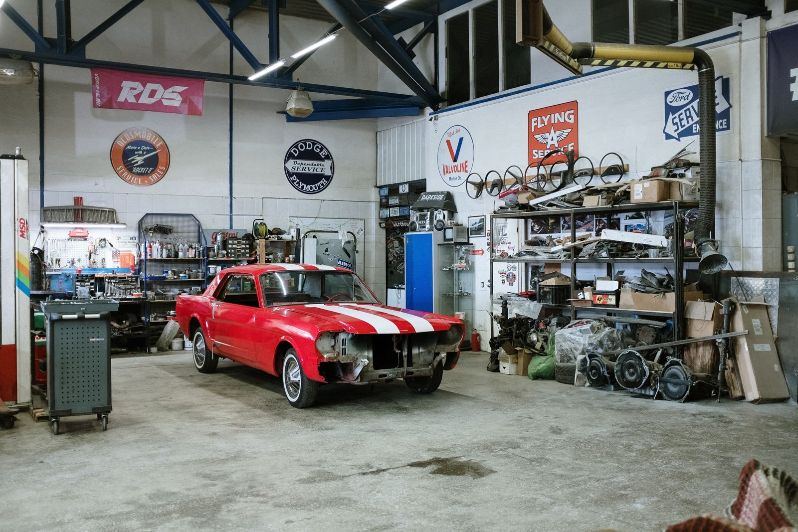 Wide view of the Autoworld workshop floor